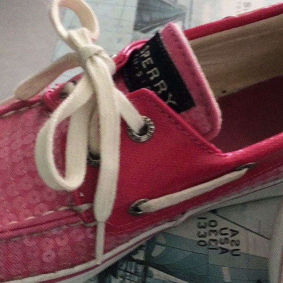Barbie Pink! Sperry Sequined Top Siders, size 5.5, excellent condition! - Picture 4 of 7
